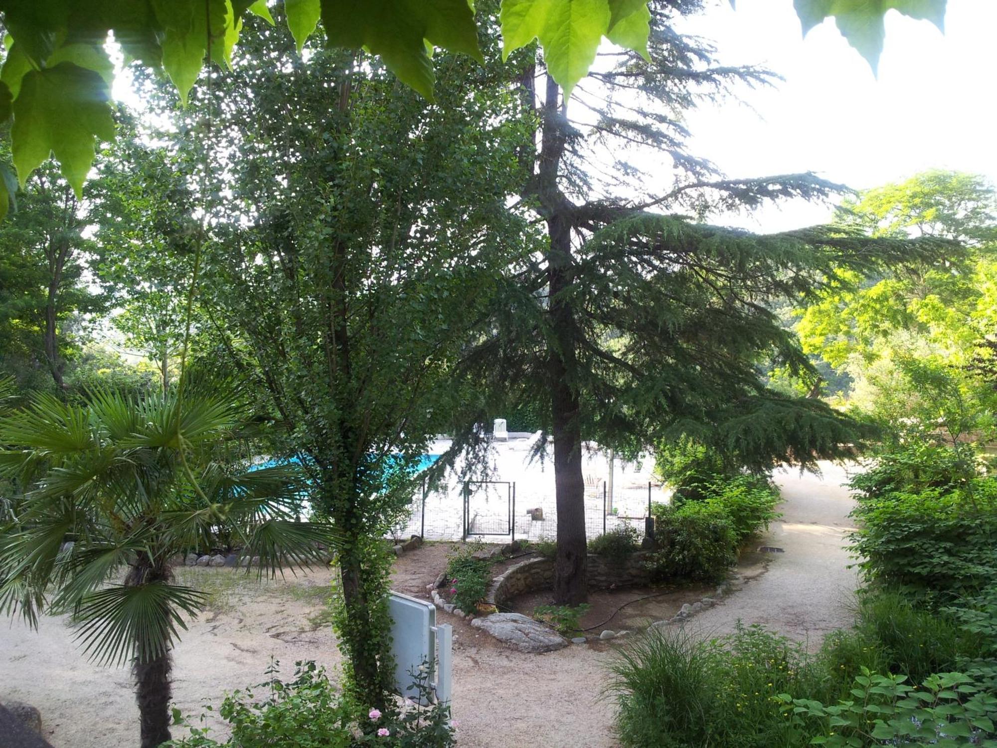 Apart'Hotel Les 4 Sources Corbes Bagian luar foto