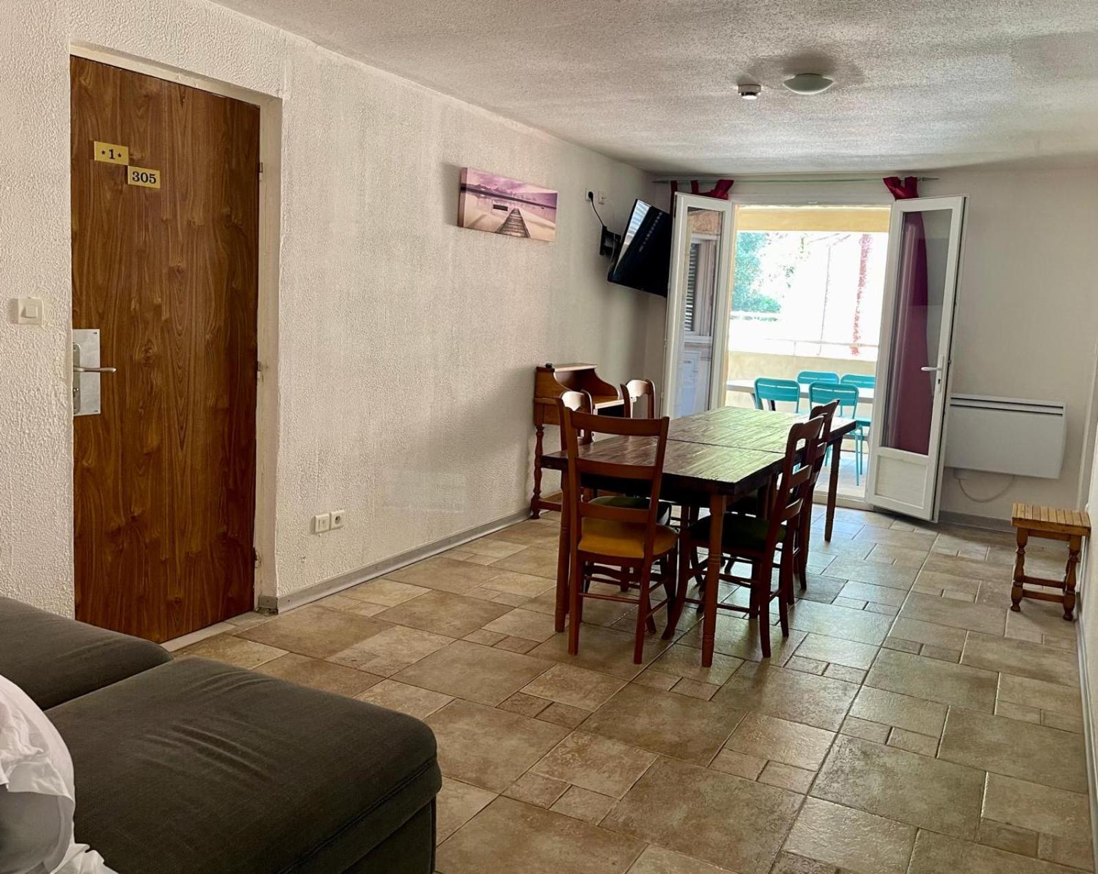 Apart'Hotel Les 4 Sources Corbes Bagian luar foto