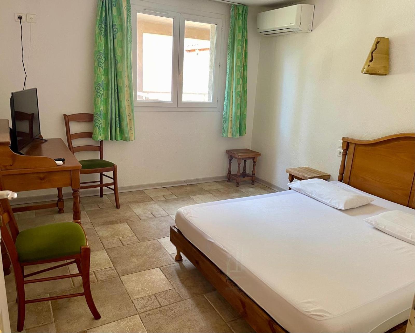 Apart'Hotel Les 4 Sources Corbes Bagian luar foto