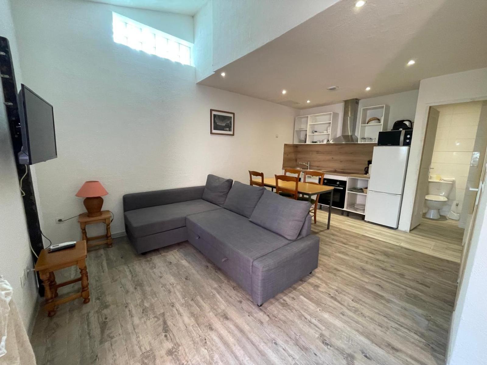 Apart'Hotel Les 4 Sources Corbes Bagian luar foto