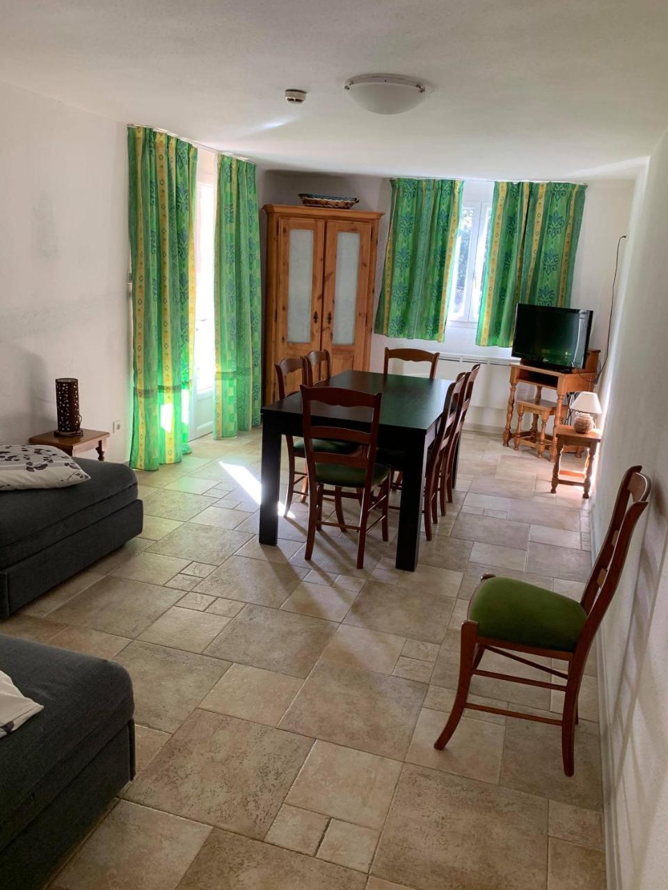 Apart'Hotel Les 4 Sources Corbes Bagian luar foto